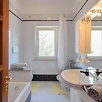 Apartamento 2 Bedroom Cozy In
