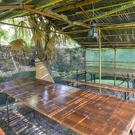 2 Bedroom Cozy In