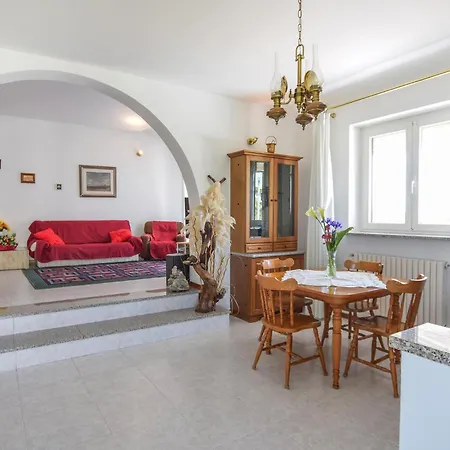 Daire 2 Bedroom Cozy In *