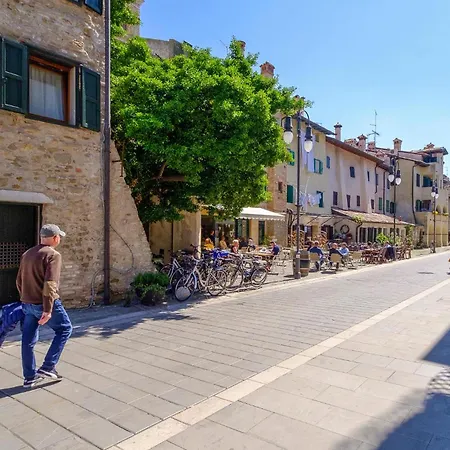 아파트 2 Bedroom Cozy In 그라도